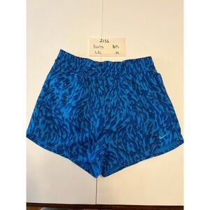 Girls large‎ Nike shorts (2136)